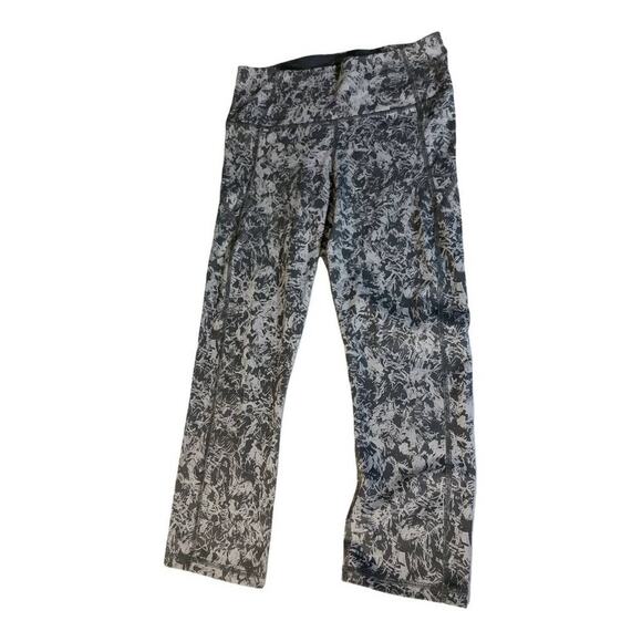 Athleisure Activewear Gray Floral Print Workout Pants Under Armour M - Picture 6 of 6